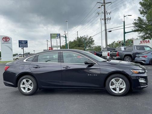 2022 Chevrolet Malibu 1LS