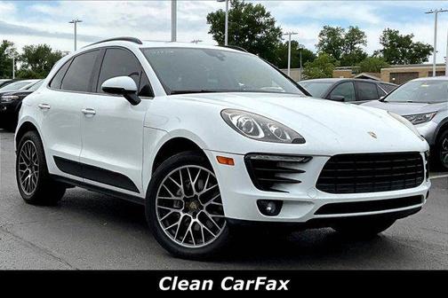 White 2018 Porsche Macan Macan