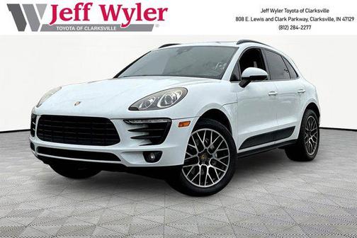 White 2018 Porsche Macan Macan