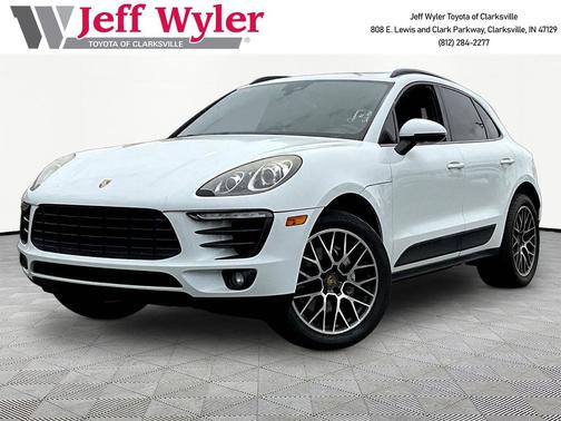 White 2018 Porsche Macan Macan