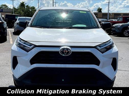 Ice Cap 2024 Toyota RAV4 LE