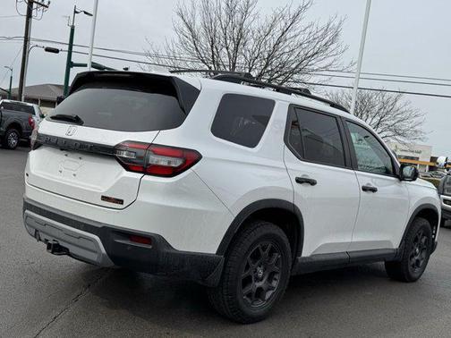 2023 Honda Pilot AWD TrailSport