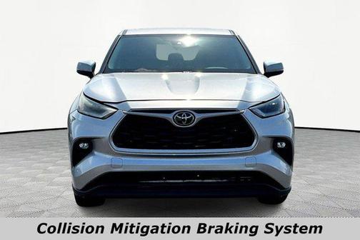 Celestial Silver Metallic 2023 Toyota Highlander LE