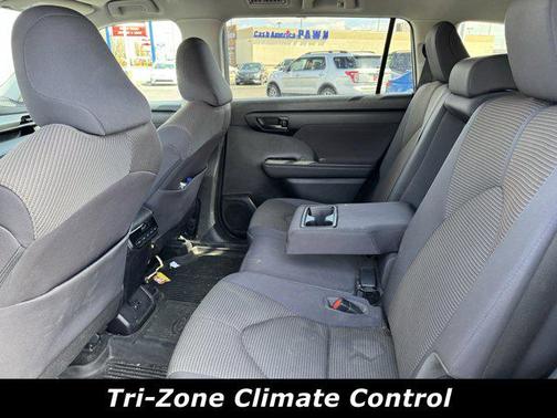 Celestial Silver Metallic 2023 Toyota Highlander LE