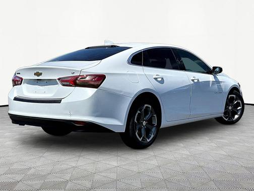 Summit White 2021 Chevrolet Malibu FWD LT