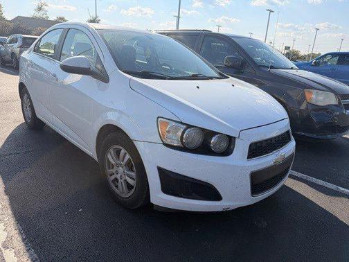 2016 Chevrolet Sonic LT