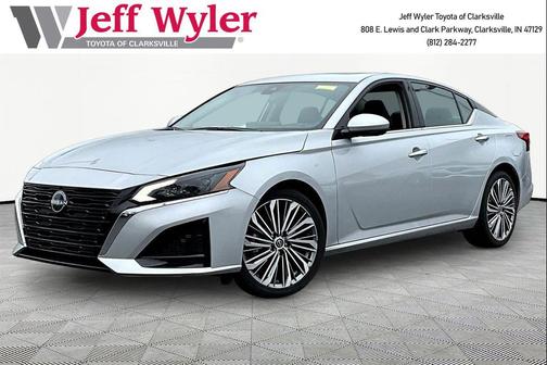 Brilliant Silver Metallic 2025 Nissan Altima SL FWD