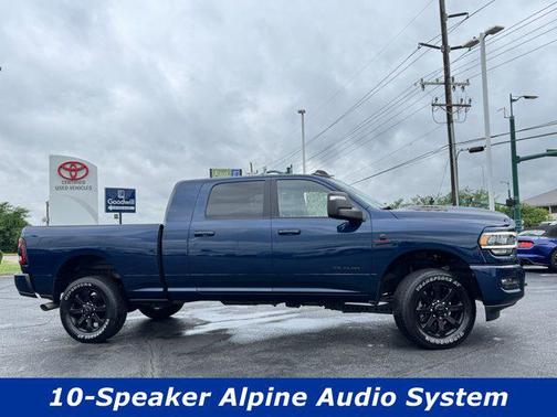 2024 RAM 2500 Laramie Crew Cab 4x4 6'4' Box