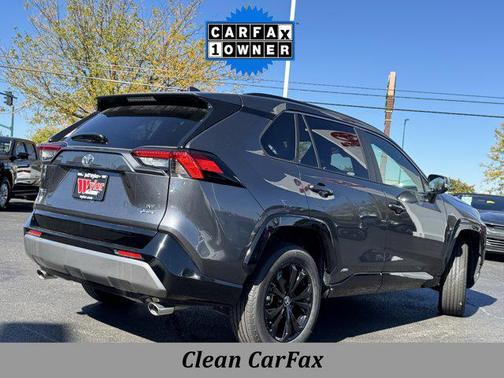 2025 Toyota RAV4 Hybrid SE