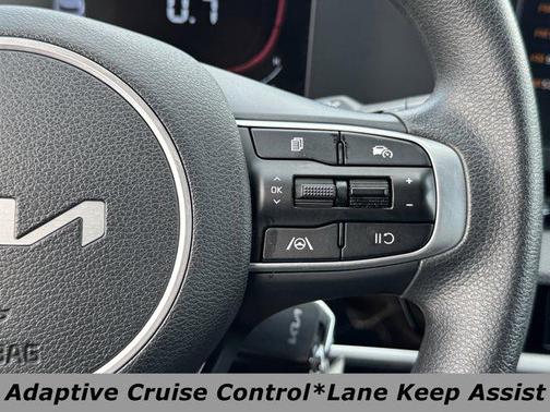 2024 Kia Sportage LX