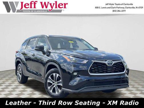 2022 Toyota Highlander Hybrid XLE