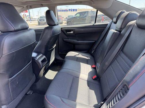 2015 Toyota Camry Hybrid SE