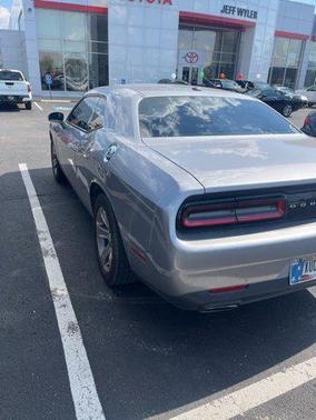 2016 Dodge Challenger SXT