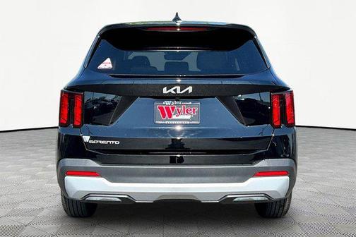 Ebony Black 2026 Kia Sorento LX