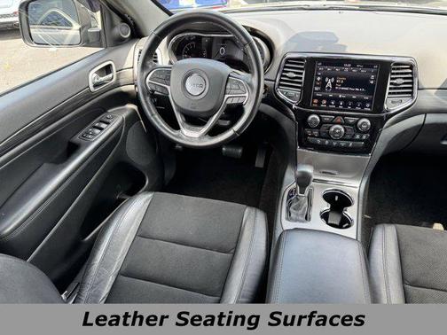 2022 Jeep Grand Cherokee Laredo