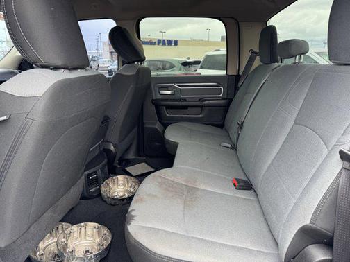 2019 RAM 2500 Big Horn Crew Cab 4x4 6'4' Box