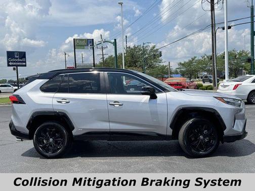 2023 Toyota RAV4 Hybrid SE