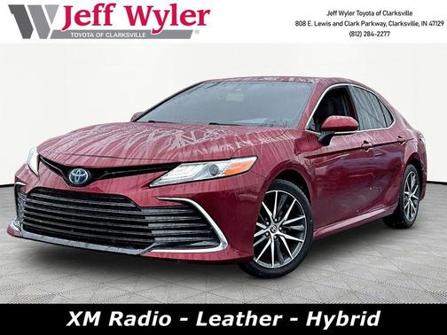 Ruby Flare Pearl 2022 Toyota Camry Hybrid XLE