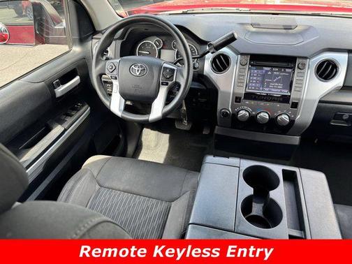 2017 Toyota Tundra SR5