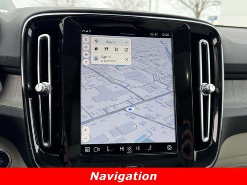 2023 Volvo XC40 B5 Plus Dark Theme