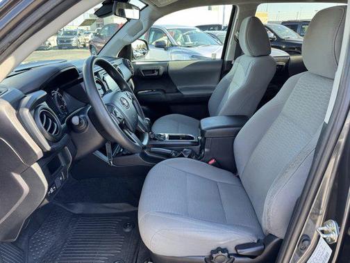 2019 Toyota Tacoma SR
