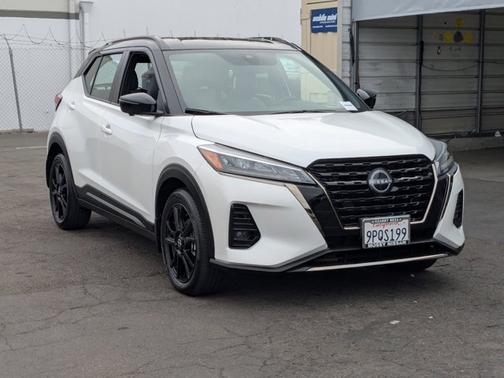 2024 Nissan Kicks SR