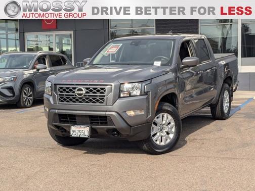 2022 Nissan Frontier SV