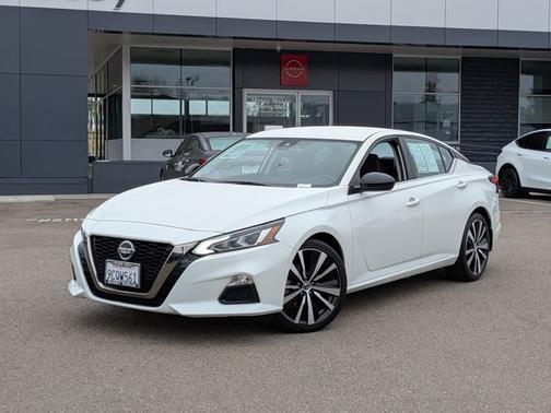 2022 Nissan Altima 2.5 SR