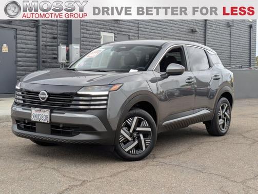 2025 Nissan Kicks SV