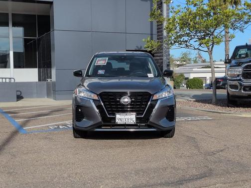 2025 Nissan Kicks Play S