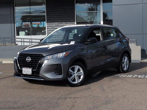 2025 Nissan Kicks Play S