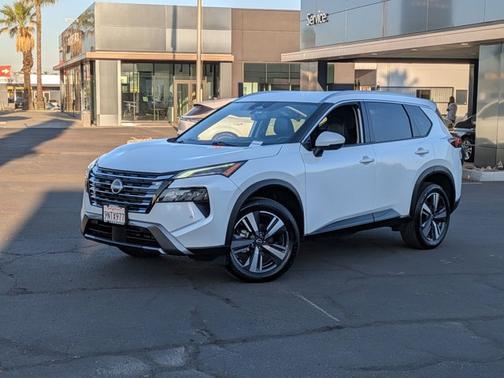 2025 Nissan Rogue SL