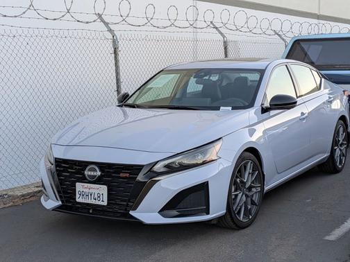 2024 Nissan Altima 2.0 SR