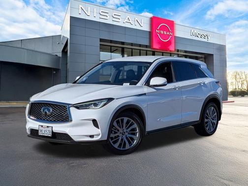 2025 INFINITI QX50 PURE