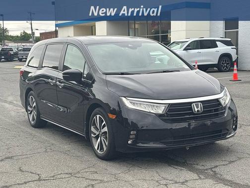 Black 2023 Honda Odyssey Touring