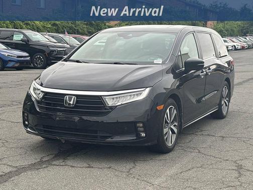 Black 2023 Honda Odyssey Touring