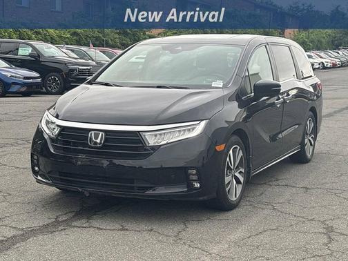 Black 2023 Honda Odyssey Touring