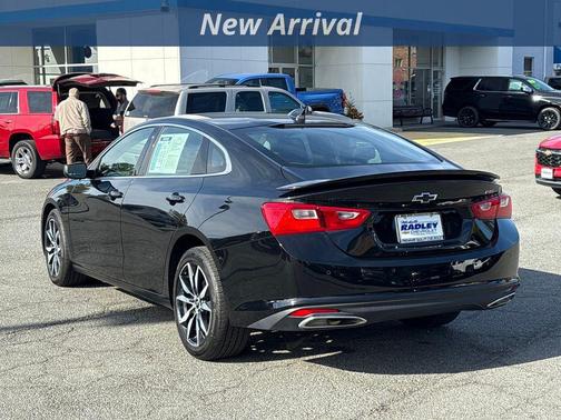 2024 Chevrolet Malibu FWD RS