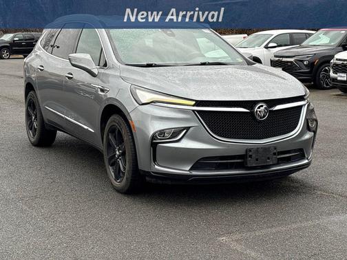 2023 Buick Enclave Essence AWD