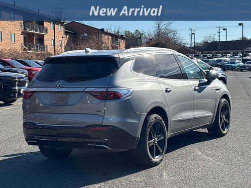 2023 Buick Enclave Essence AWD