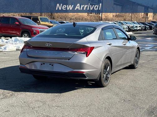 2023 Hyundai ELANTRA HEV Blue
