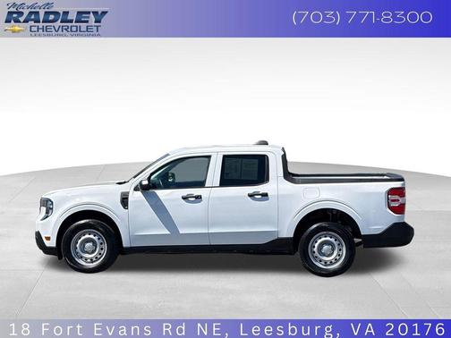 Oxford White 2025 Ford Maverick XL