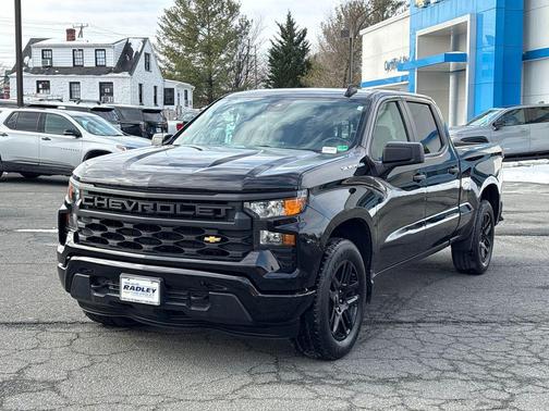 2023 Chevrolet Silverado 1500 Custom