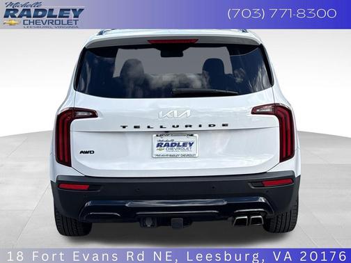Glacial White Pearl 2022 Kia Telluride SX
