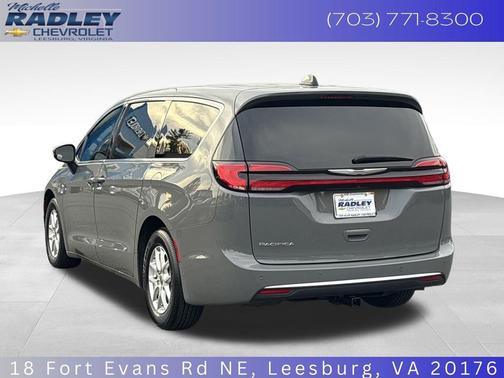 2023 Chrysler Pacifica Touring L