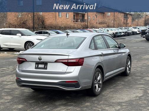 2024 Volkswagen Jetta 1.5T SE
