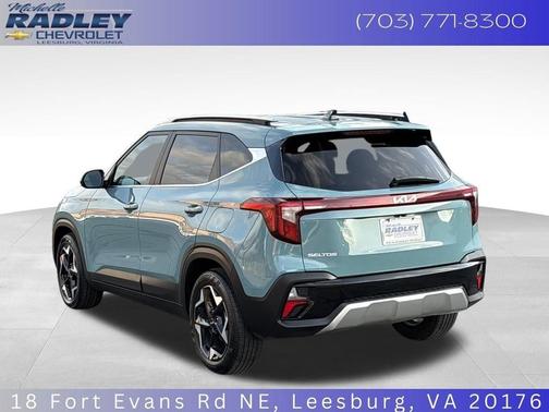 Blue 2024 Kia Seltos EX