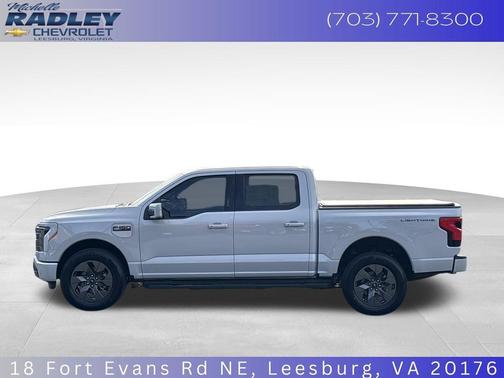 2025 Ford F-150 Lightning LARIAT