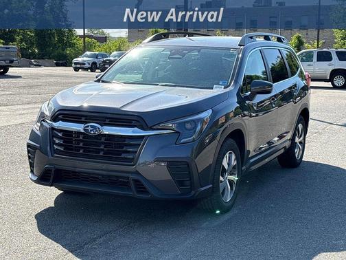 Magnetite Gray Metallic 2023 Subaru Ascent Premium 7-Passenger