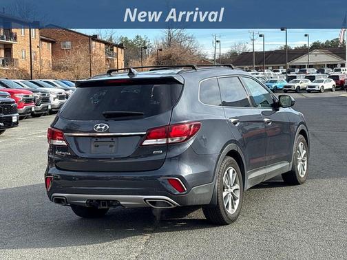 2018 Hyundai SANTA FE SE